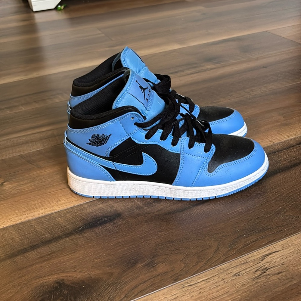 Baby Blue & Black Air Jordan 1s Mid